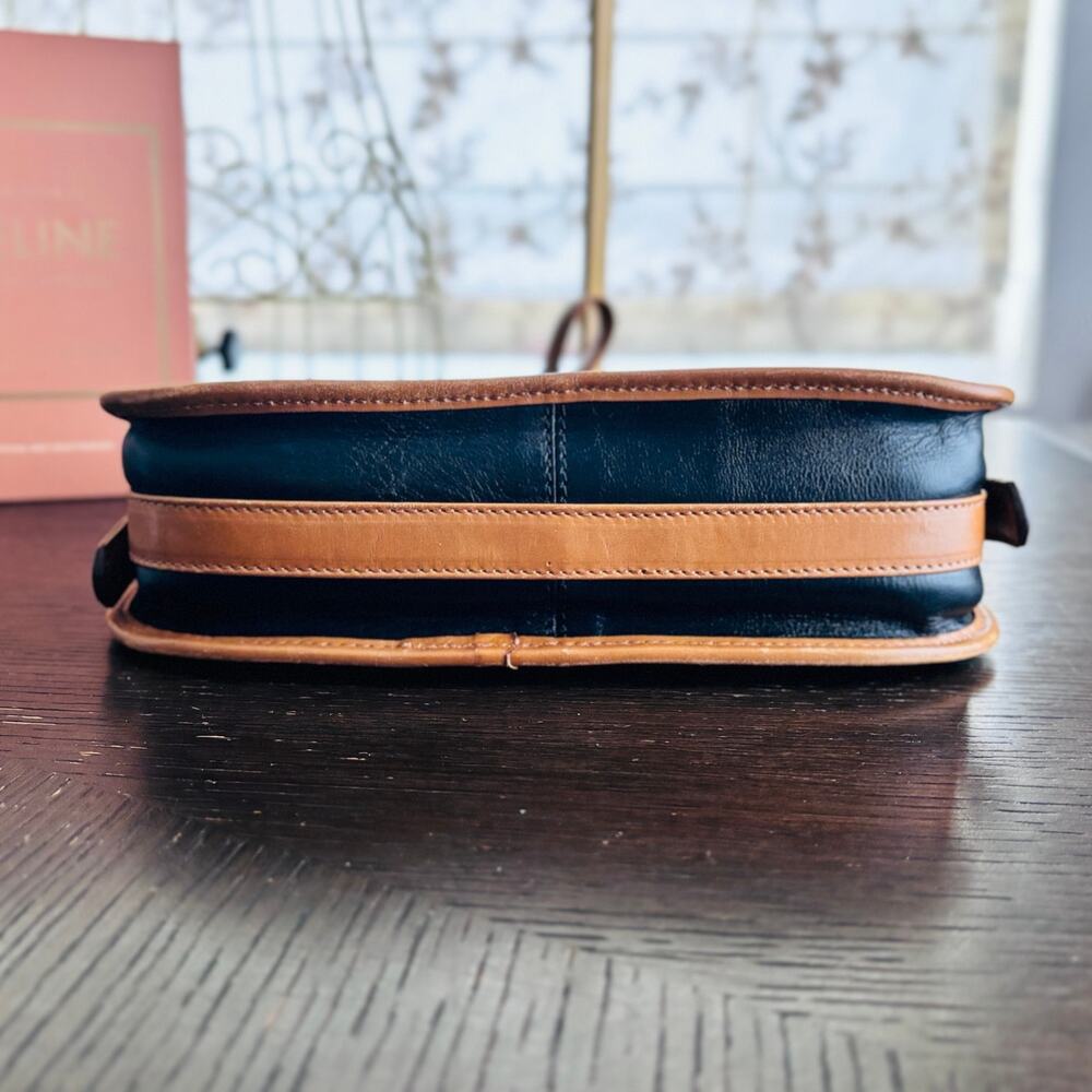 Vintage Celine Paris Blason Black Leather Shoulder Bag Tan Trim Made in Italy - Picture 10 of 16